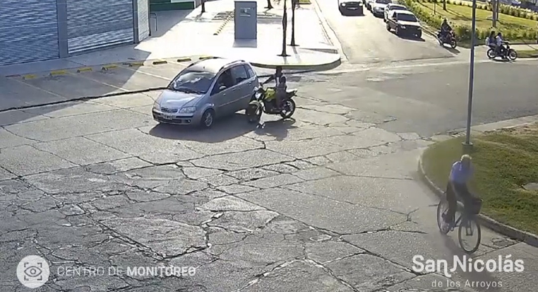 Lee más sobre el artículo Violento accidente de tránsito en Alberdi y Álvarez