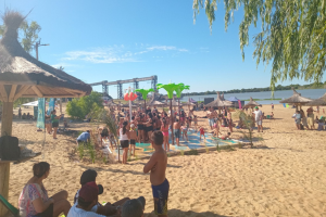 Lee más sobre el artículo Villa Constitución también inauguró su playa pública municipal sobre el Río Paraná