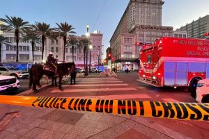Lee más sobre el artículo Un automovilista atropelló y disparó contra una multitud en los festejos de Año Nuevo en Nueva Orleans