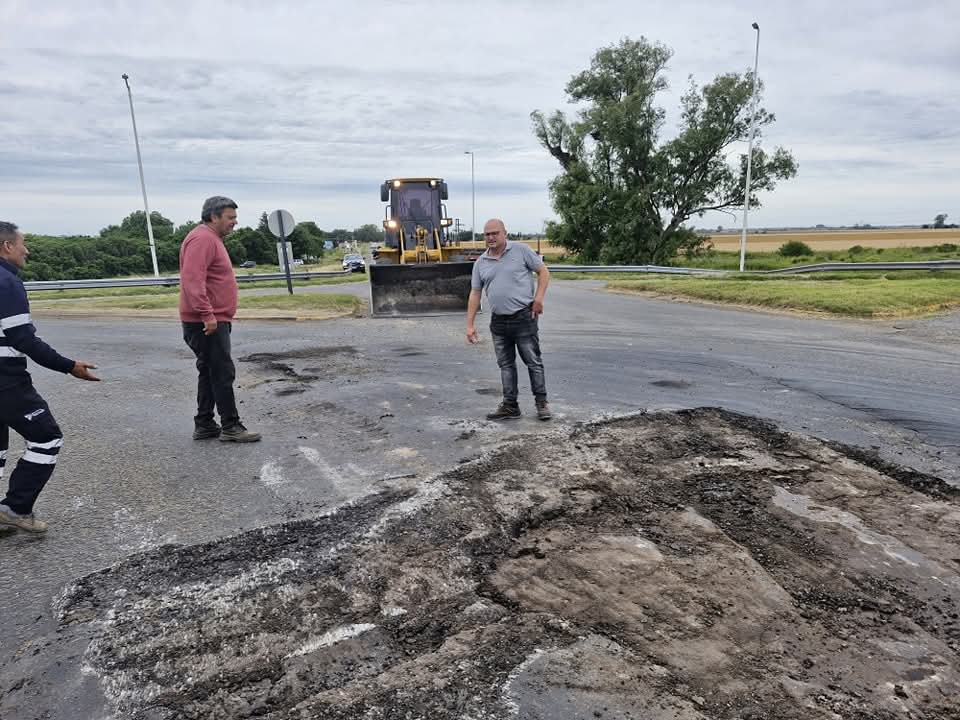 Lee más sobre el artículo Ramallo: el Intendente reclama a Nación que repare colectoras y puente de la Autopista