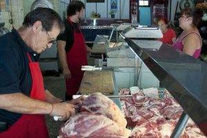 Lee más sobre el artículo El consumo de carne es el peor en más de 100 años y crece una proteína «barata»