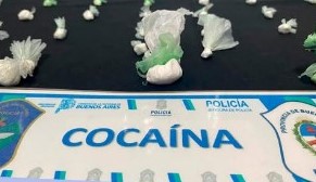 Lee más sobre el artículo Secuestran 50 dosis de cocaína y detienen a un hombre