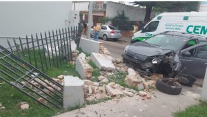 Lee más sobre el artículo Un automóvil se incrustó contra una vivienda