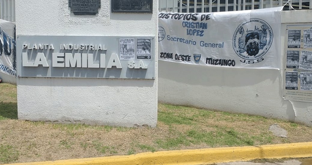 Lee más sobre el artículo Protestaron trabajadores de la planta Motomel en La Emilia