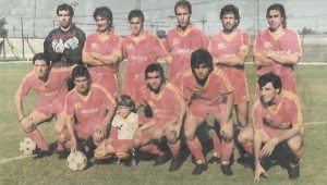 Lee más sobre el artículo Falleció en San Nicolás el ex futbolista Fernando “Cachete” Oviedo