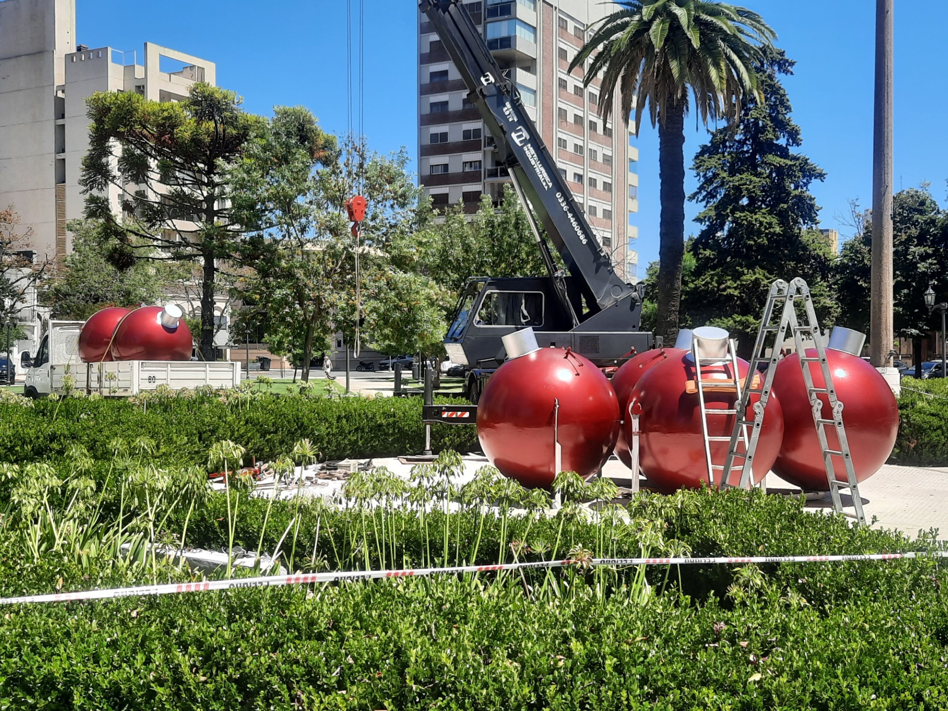 Lee más sobre el artículo Y al final desarmaron las pelotas de la Plaza Mitre…