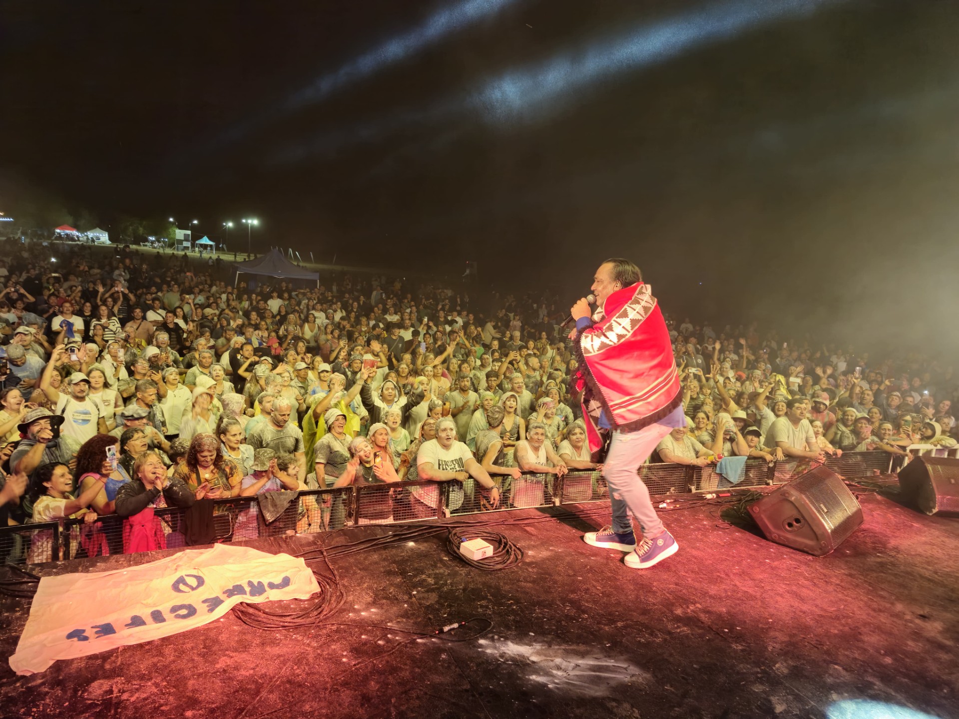 Lee más sobre el artículo Más de 10 mil personas disfrutaron de Sergio Galleguillo en Ramallo