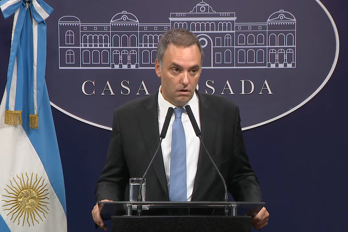 Lee más sobre el artículo El Gobierno anunció que desclasificará archivos de la SIDE sobre la dictadura