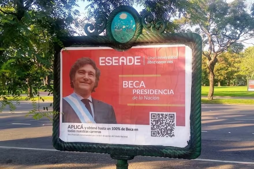Lee más sobre el artículo Javier Milei promociona una beca de una universidad privada vinculada a Alberto Benegas Lynch