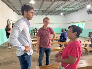 Lee más sobre el artículo Escrituración de viviendas: el Intendente visitó Barrio Suizo