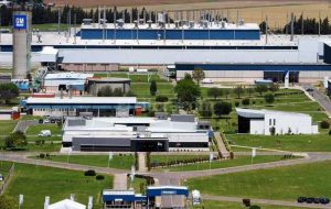 Lee más sobre el artículo General Motors: cesantías y nuevo parate de la planta en Alvear