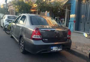 Lee más sobre el artículo Un joven ciclista herido tras choque con automóvil en Avenida Savio