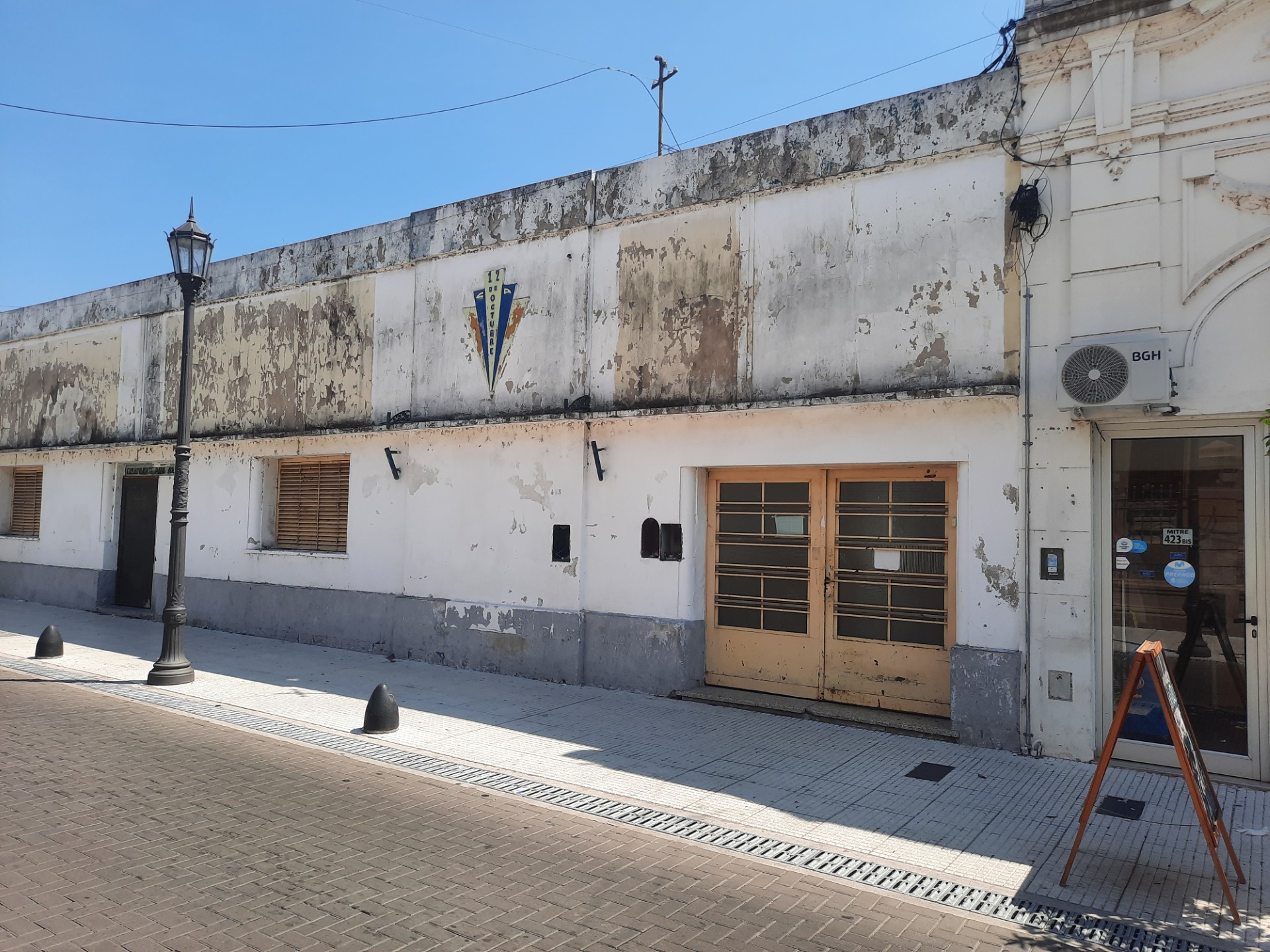 Lee más sobre el artículo El Club 12 de Octubre, intervenido pero en plena competencia