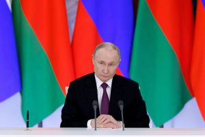 Lee más sobre el artículo Putin apoya una tregua en Ucrania, pero con condiciones que abordará con Trump