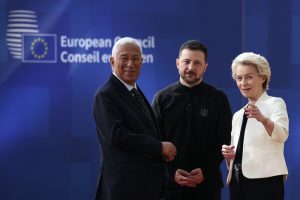 Lee más sobre el artículo Ucrania busca más apoyo militar en Europa