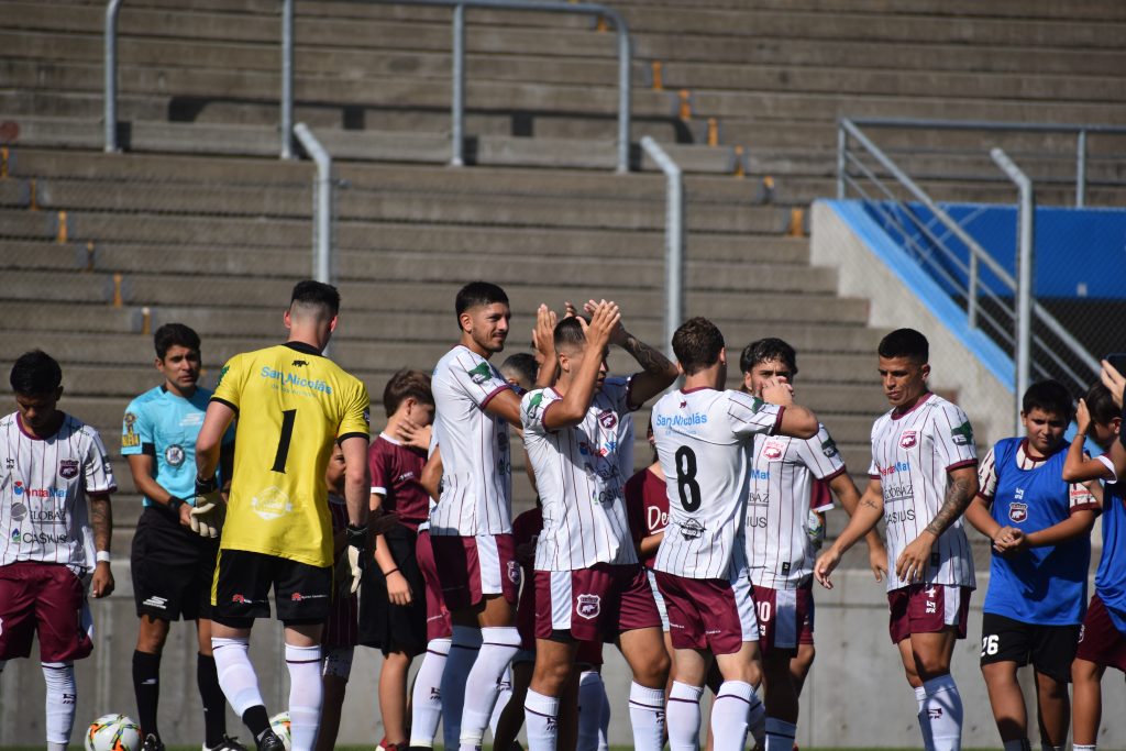 Lee más sobre el artículo Torneo Federal A: Defensores busca su primer triunfo en el Estadio San Nicolás