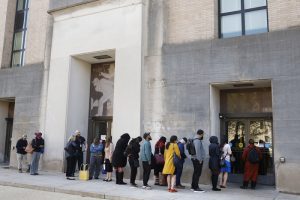 Lee más sobre el artículo El gobierno de Trump despide a 10.000 empleados del Departamento de Salud en una «reestructuración masiva»