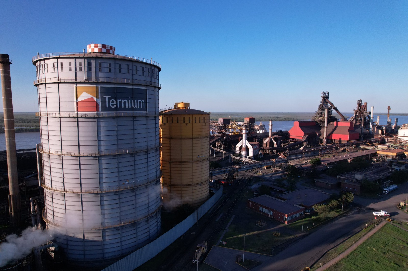 Lee más sobre el artículo Ternium duplicó la cantidad de trabajadores suspendidos y el panorama a futuro pinta complicado