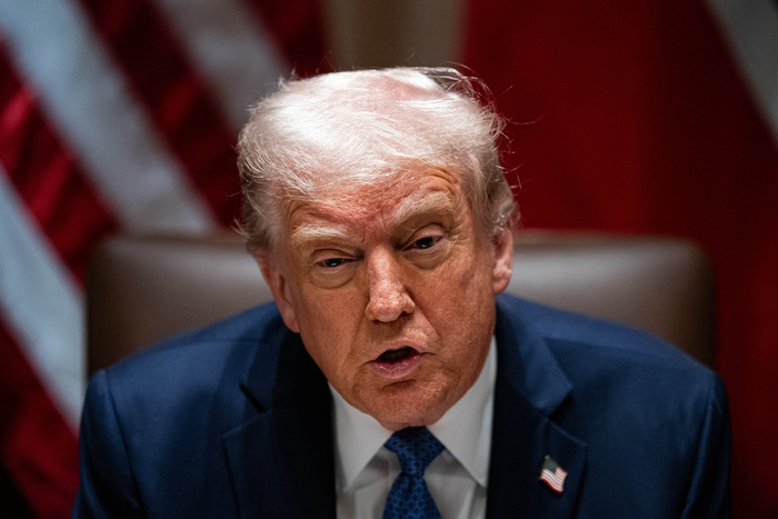 Lee más sobre el artículo Trump cambia el tono con Rusia, y un acuerdo cada vez más lejano