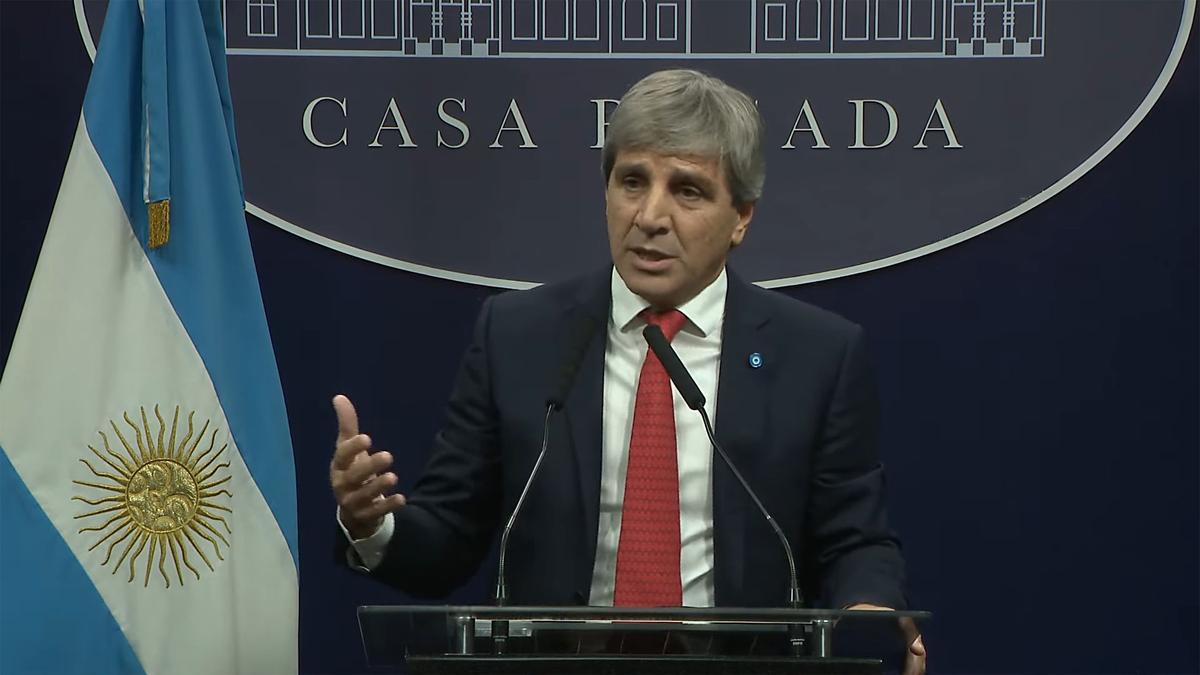 Lee más sobre el artículo Gobierno lanzó el plan para incentivar el uso de dólares no declarados: elimina controles y modifica montos