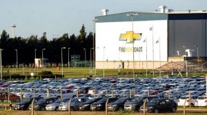 Lee más sobre el artículo Tras los despidos, General Motors suspende la producción de autos en su planta de Alvear