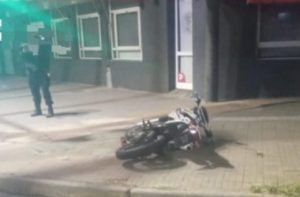 Lee más sobre el artículo Un motociclista con lesiones graves tras choque en Savio y Falcón