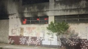 Lee más sobre el artículo Se incendió la ex fábrica textil Del Fiorentino, sobre calle España