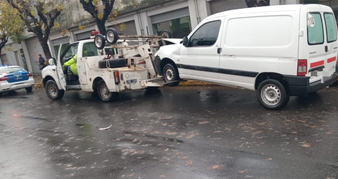 Lee más sobre el artículo Chocó a otra camioneta y estaba muy borracho