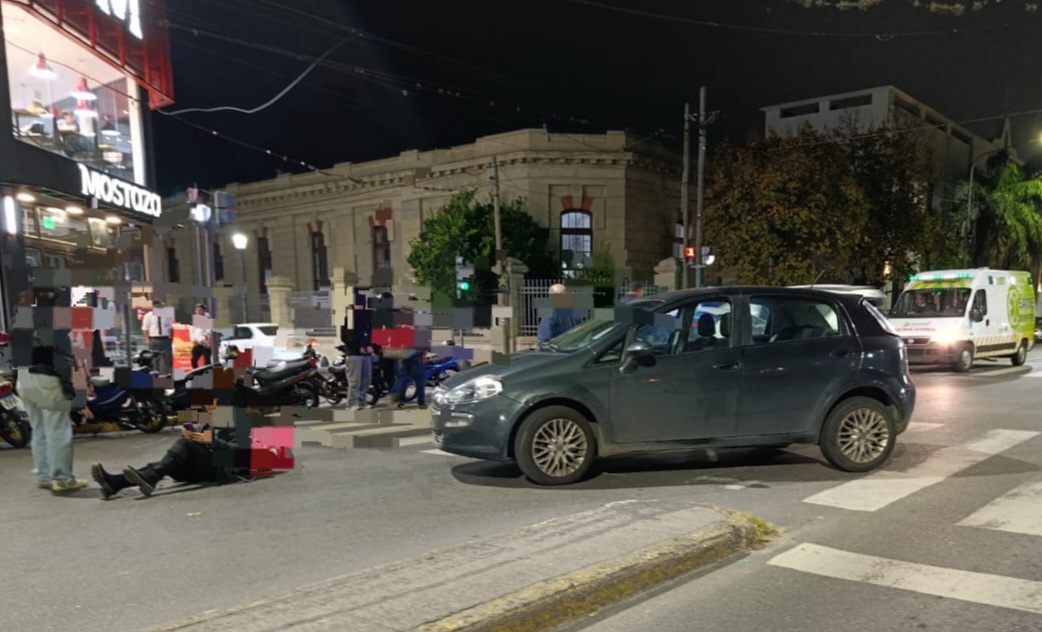 Lee más sobre el artículo Automovilista embistió a una mujer en Avenida Moreno y Mitre