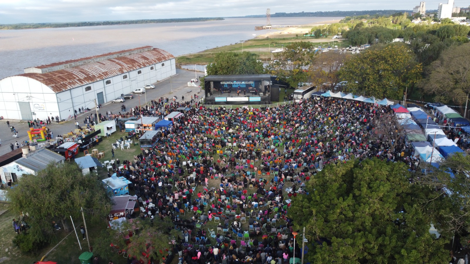 Lee más sobre el artículo Más de 20 mil personas disfrutaron de la fiesta patria en Ramallo