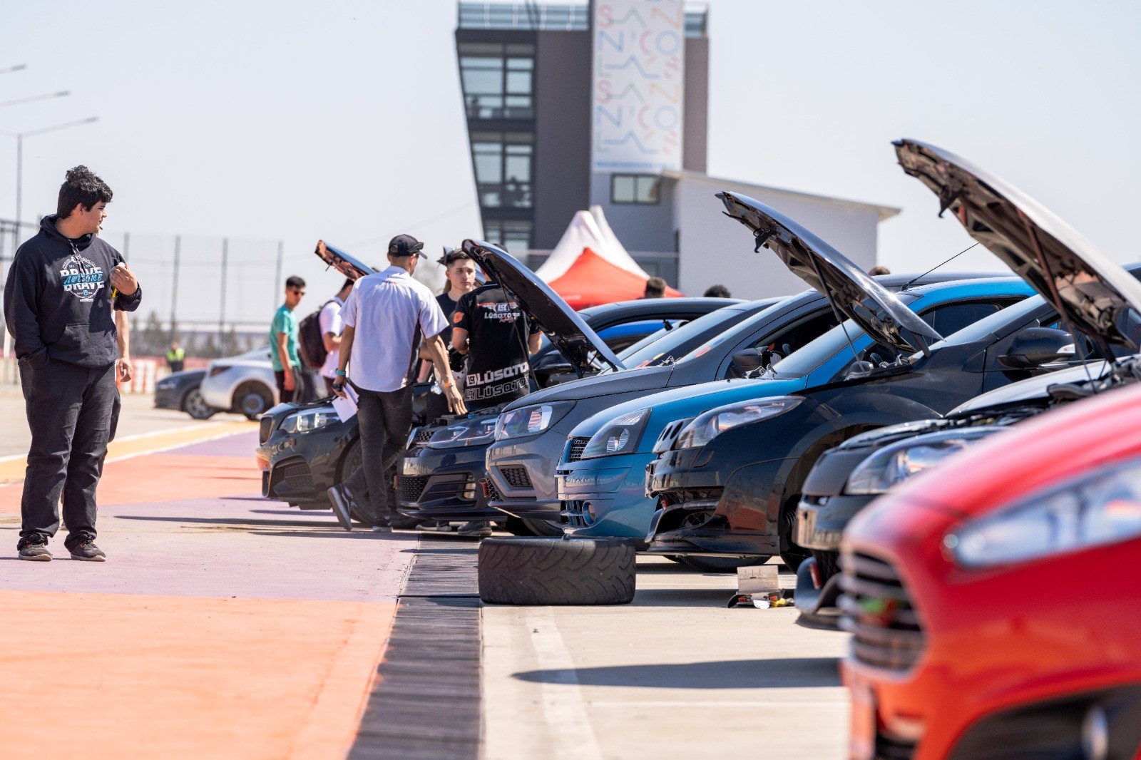 Lee más sobre el artículo Este sábado, nueva fecha del Track Day Argentina en el Autódromo San Nicolás