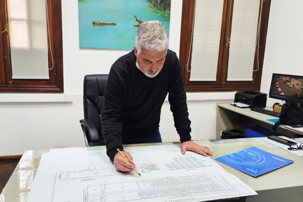 Lee más sobre el artículo Villa Constitución: el intendente Berti lanza un ambicioso plan de urbanización del Parque de la República