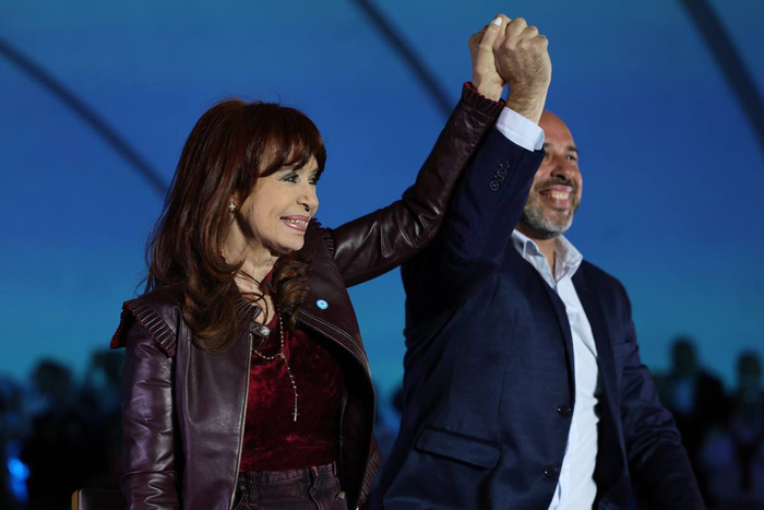 Lee más sobre el artículo Cristina Kirchner denunció presiones para que la Justicia la detenga y proscriba