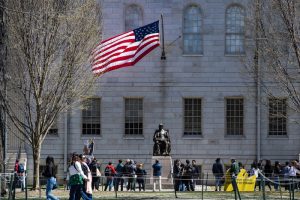 Lee más sobre el artículo Una jueza bloqueó el veto de Trump a los estudiantes extranjeros en Harvard