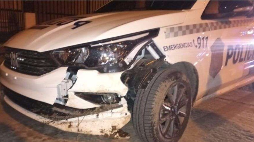 Lee más sobre el artículo Dos nicoleños detenidos tras persecución policial y riña en Villa Ramallo