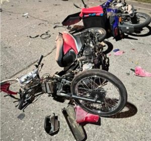 Lee más sobre el artículo Dos heridos tras choque entre motos en la zona sur