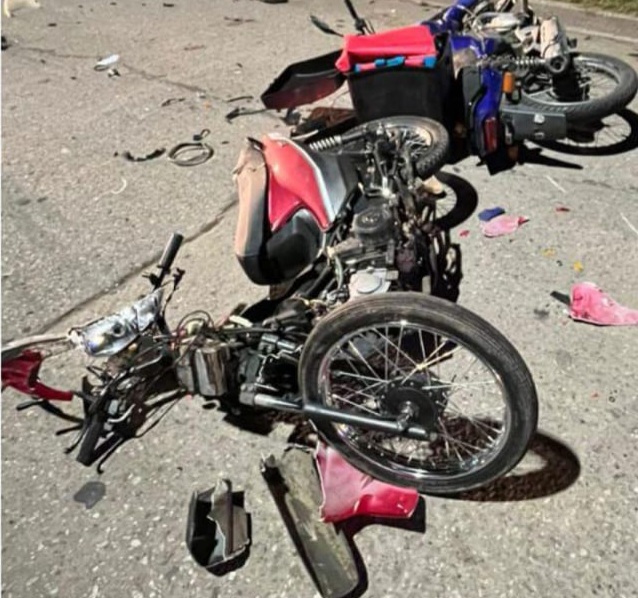 Lee más sobre el artículo Dos heridos tras choque entre motos en la zona sur