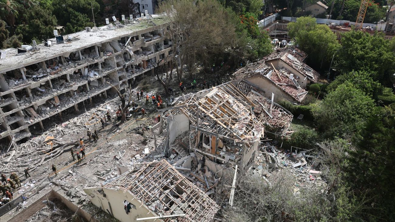 Lee más sobre el artículo Tras el bombardeo de EEUU a Irán, Jerusalén está desierto y los misiles caen implacables