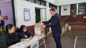 Lee más sobre el artículo Amplia victoria del oficialista Frente Renovador de la Concordia en Misiones