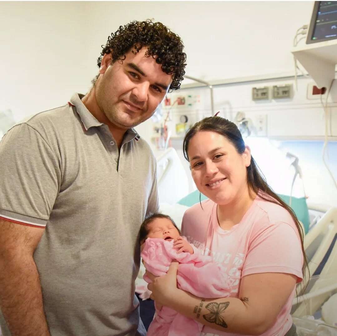 Lee más sobre el artículo Nació en el Garrahan la primera bebé operada dentro del útero, y sus papás son ramallenses