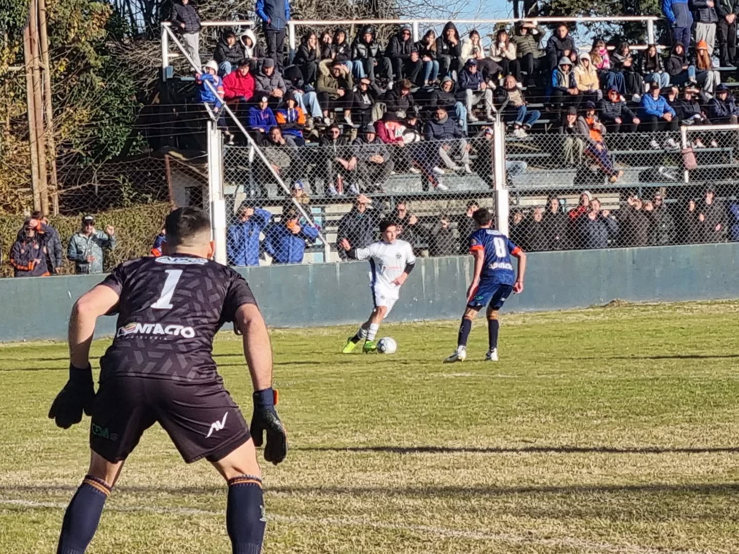 Lee más sobre el artículo Liga Nicoleña de Fútbol: Regatas venció a Somisa y hubo empate en la otra semifinal