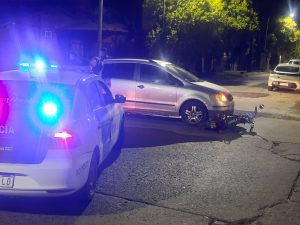 Lee más sobre el artículo Una mujer herida a raíz de choque entre moto y una Suran