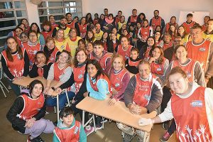 Lee más sobre el artículo Ternium: Voluntarios en Acción renovó la Escuela n° 32 de Villa Riccio