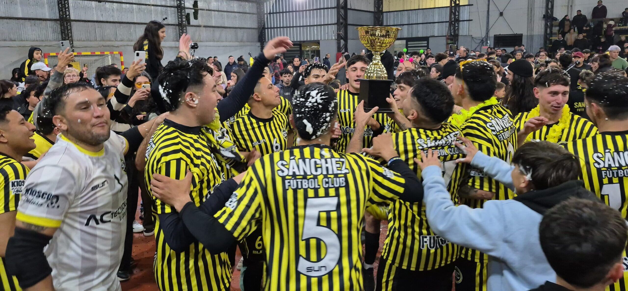 Lee más sobre el artículo Futsal: Sánchez FC es el campeón en hombres, e Independiente de Villa Ramallo en mujeres
