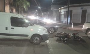 Lee más sobre el artículo Joven motociclista sufrió lesiones graves tras accidente ocurrido en zona céntrica