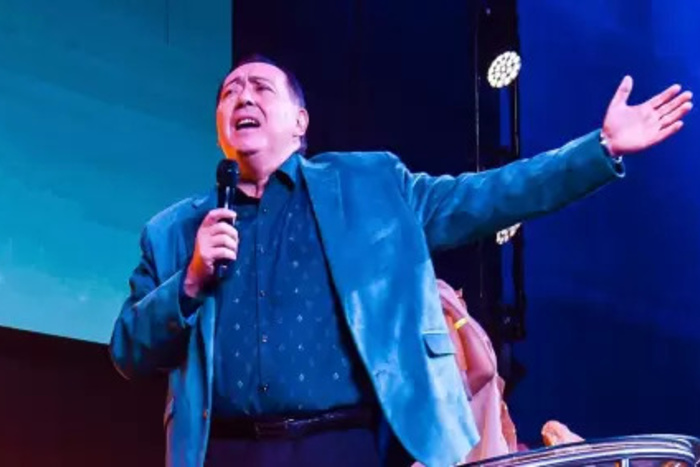 Lee más sobre el artículo La Justicia investiga la «milagrosa» conversión de pesos a dólares del pastor que visitó Milei