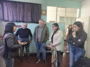 Lee más sobre el artículo Ramallo: el Intendente Poletti entregó un subsidio a la Escuela Secundaria N° 1