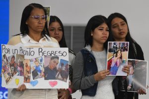 Lee más sobre el artículo Venezuela denuncia secuestros de menores deportados desde Estados Unidos
