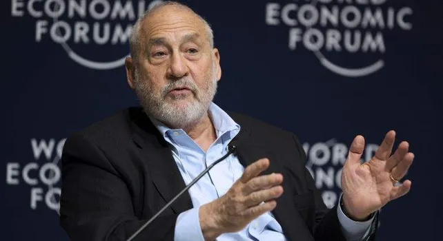 Lee más sobre el artículo El Nobel de Economía Joseph Stiglitz vaticinó que Argentina «está en la puerta de otra crisis»