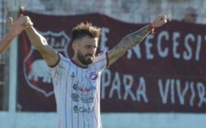Lee más sobre el artículo Torneo Federal A: Defensores ganó en Las Parejas y se aleja del descenso